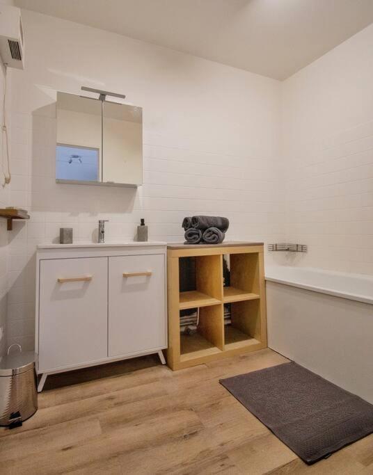 Joli T2 Lumineux Avec Balcon Et Wifi - Proche Cv Apartment Aix-en-Provence Ngoại thất bức ảnh
